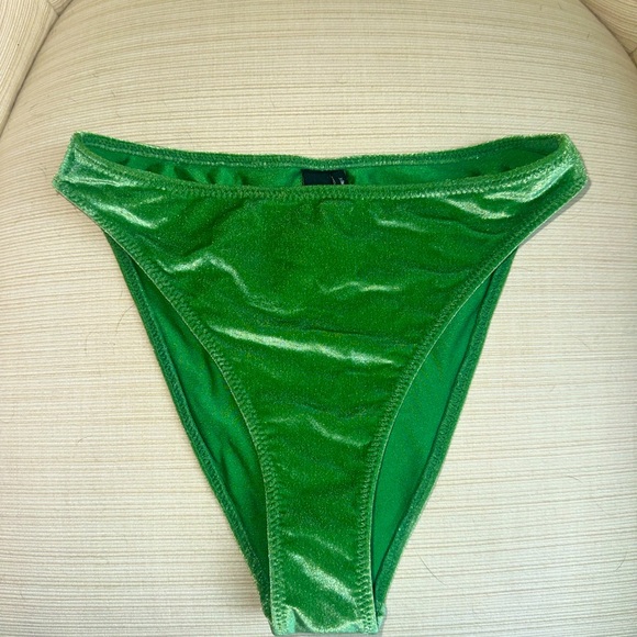 Triangl bikini - Picture 3 of 5